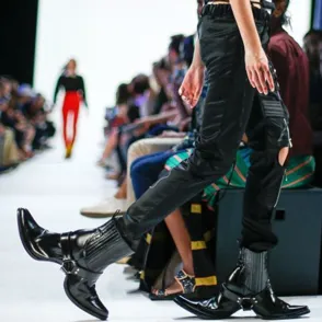 Los zapatos más raros vistos sobre la pasarela
