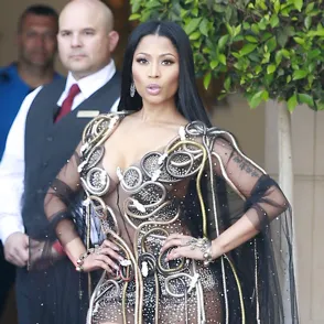 Nicki Minaj y su estilo esotérico, peor look de la semana