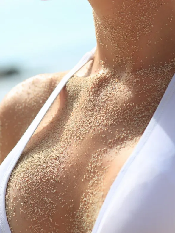 Cómo presumir de un escote radiante en verano