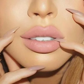 Turns Out The Best Shade Of Lipstick For You Is The Same Colour As Your Nipples