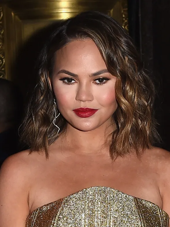 Chrissy Teigen Fools Everyone Into Thinking She's Had Extensive Cosmetic Surgery