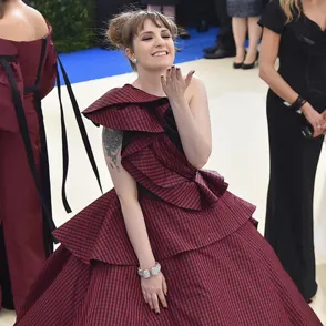 Lena Dunham contesta (así de bien) a quienes hablan de su pérdida de peso