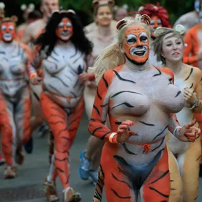 People Will Be Streaking Through London Zoo This Summer And You Can Too