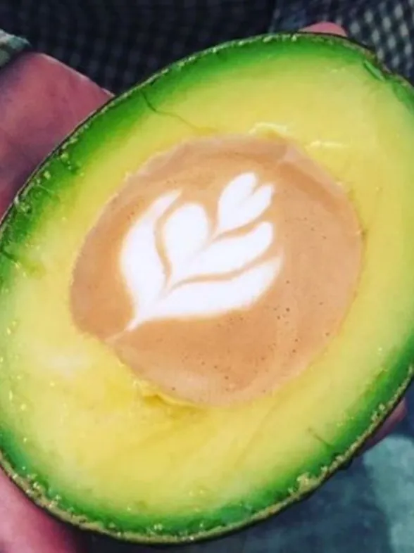 Avolatte, la enésima tendencia hipster que nos negamos a probar