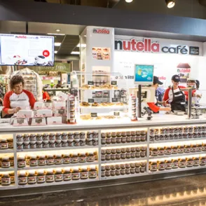 El primer café de Nutella abre (y nosotras ya planeamos el viaje)