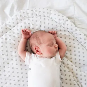 Tipos de parto: parto lótus e o desligamento natural da placenta