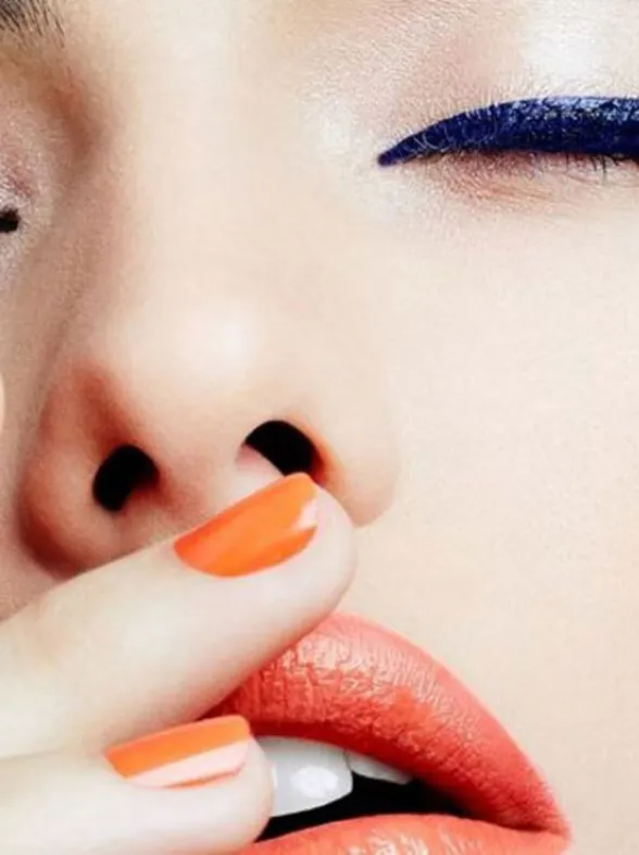 Eyeliner perfecto con una horquilla: el truco definitivo