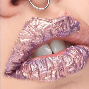 Toilet Paper Lip Art Is Here & It's Anything But Turd