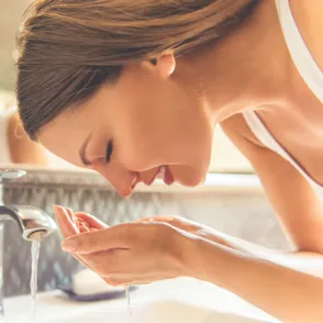 Como tirar a maquiagem corretamente