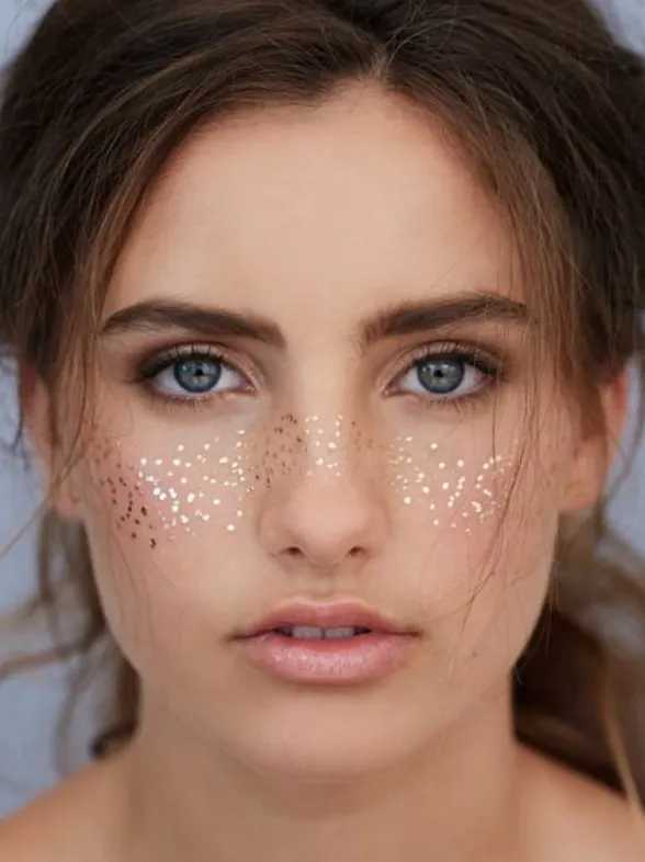 Pecas metálicas, la nueva tendencia que nos ha enamorado