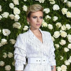 Scarlett Johansson brilla sobre la alfombra roja, mejor look de la semana