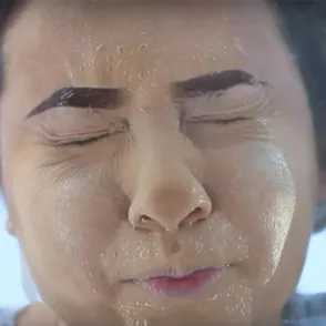 Face Diving Is The Latest Korean Beauty Hack For Budge-Proof Matte Makeup