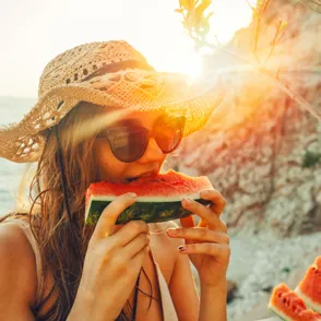 4 recetas para potenciar tu bronceado este verano