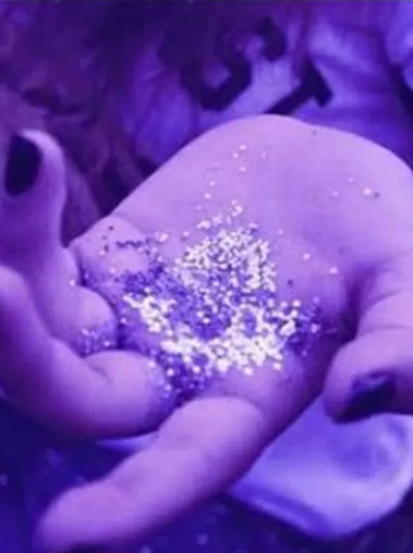 The Disturbing Reason Why Women Are Putting Glitter In Their Vaginas