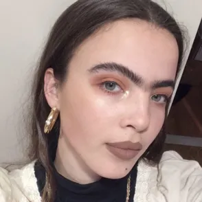 Model Scarlett Costello Is Making A Serious Case For The Monobrow