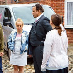 Coronation Street 02/07 - It's Decision Time For Dev