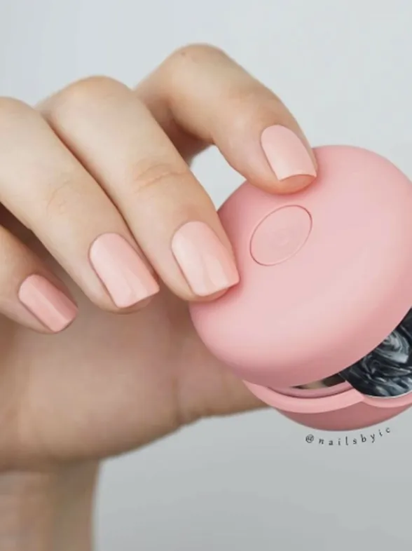 These Mini Macarons Will Give You A Gel Manicure In Just One Click