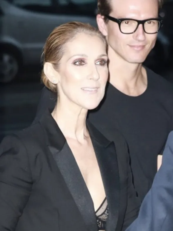 Céline Dion, Kim Kardashian, Charlize Theron... las reinas de los looks con sujetador