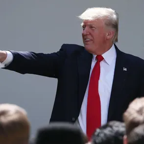 Trump veta a los transexuales en el ejército y el mundo se indigna