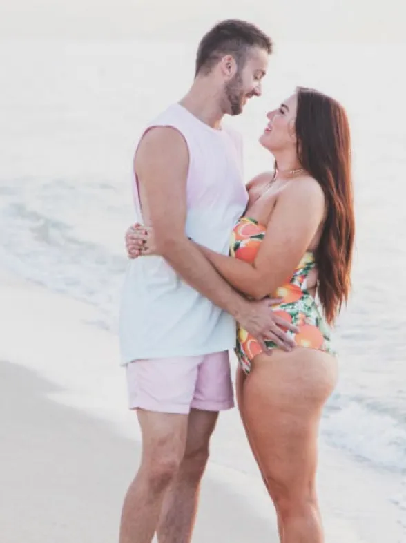This Husband's Note To His Wife And Her 'Curvy Body' Is What Romance Is Made Of
