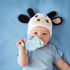 Acqua ai neonati durante lo svezzamento: quando e come iniziare