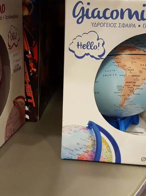 ¿Crees que esta bola del mundo es un juguete sexista?