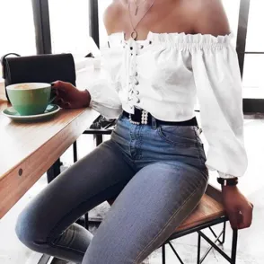 Tendencias que duran y duran: larga vida a los tops "off the shoulders"