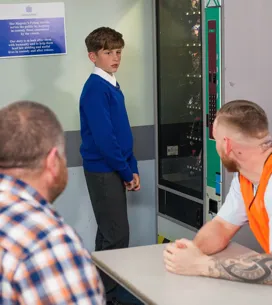 Hollyoaks 28/09 - ​Tom And Charlie Visit Darren Without Nancy’s Knowledge