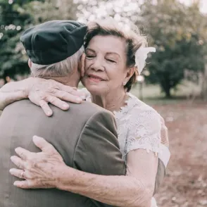 60 años después consiguen hacer su reportaje de boda y las fotos son entrañables