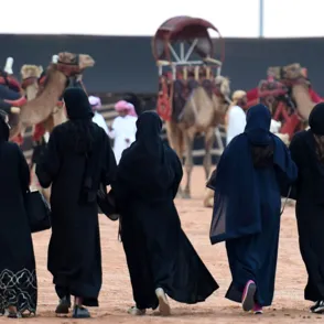 Las mujeres ya pueden conducir en Arabia Saudí