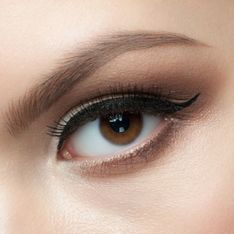 Eyeliner: 5 trucchi per metterlo alla perfezione e i migliori da provare adesso