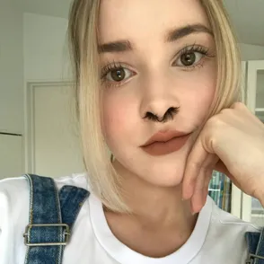 Extensiones de pelo para la nariz, la tendencia viral en la que esperamos no caer