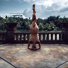 Le yoga nu, la dernière tendance qui buzze sur Instagram