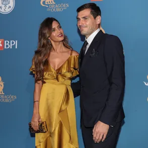 Sara Carbonero y su espectacular vestido de invitada, mejor look de la semana