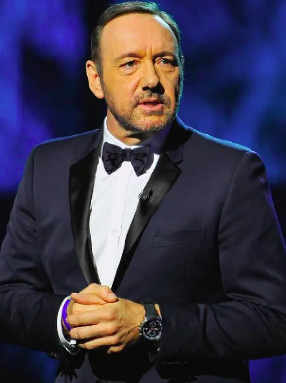 Kevin Spacey declara ser gay tras ser acusado de acoso sexual