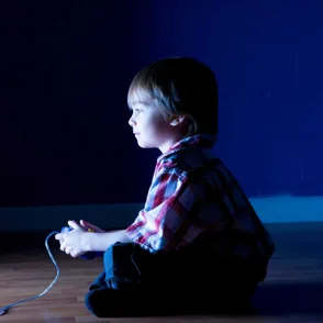 El efecto negativo de los videojuegos violentos en los niños