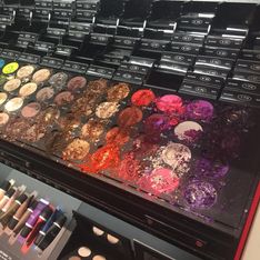 Un enfant brise 1300 $ de make-up chez Sephora, les photos sont CHOQUANTES !