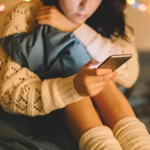 Los peligros del "sexting" para los adolescentes: cómo actuar