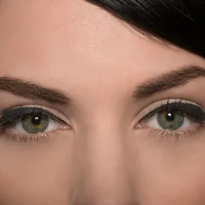 Simpel en snel: de tutorial voor perfecte wenkbrauwen