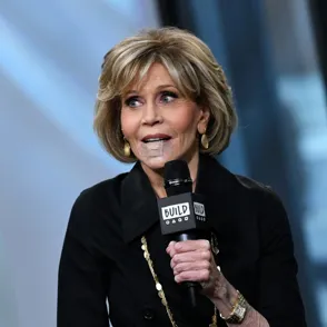 Jane Fonda revela que ha sido operada de cáncer de labio