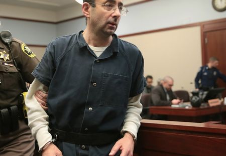 Larry Nassar, ancien médecin sportif, condamné à 175 ans de prison pour abus sexuels