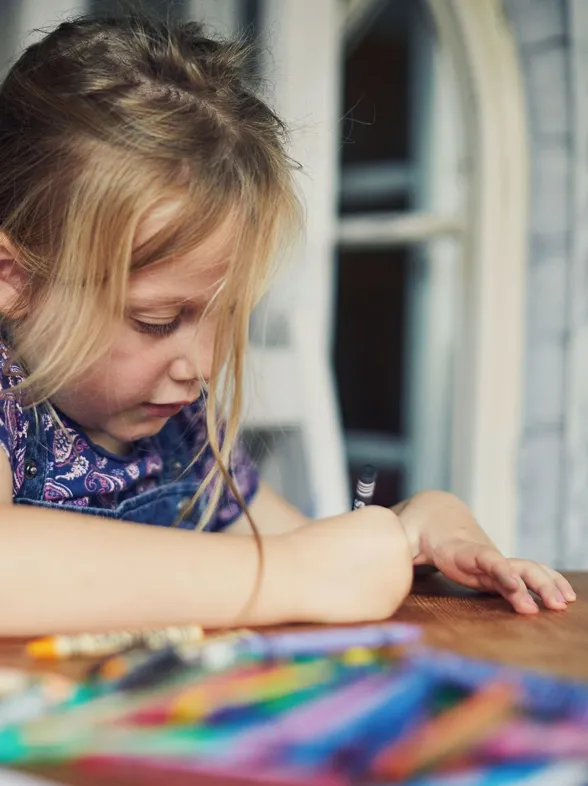 Kinderzeichnungen deuten: Was dein Kind malt und wofür es steht