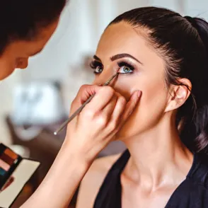 ¿Cómo maquillarse los ojos?