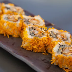Aprendiendo a cocinar sushi: te enseñamos paso a paso cómo elaborar tus propios makis