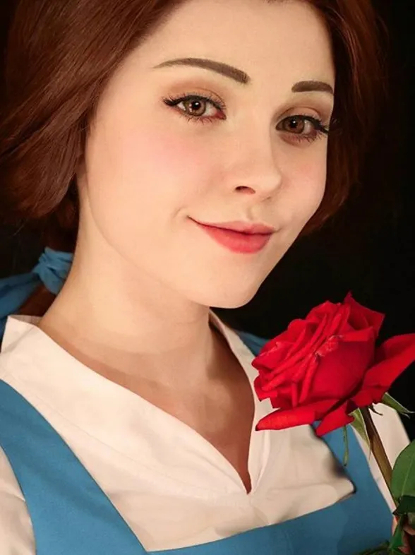 Esta chica consigue transformarse en diferentes personajes, ¡y nosotras alucinamos!