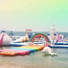 Inflatable Island, l'incroyable île dédiée aux licornes où on veut passer nos vacances