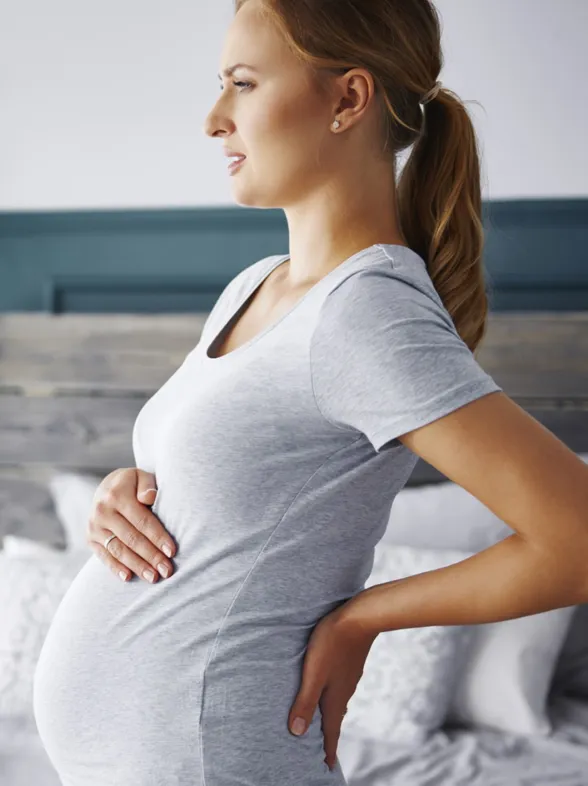 La lumbalgia durante el embarazo: una molestia que se puede prevenir