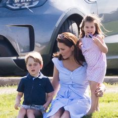 En balade avec ses enfants, Kate Middleton craque encore pour une robe Zara