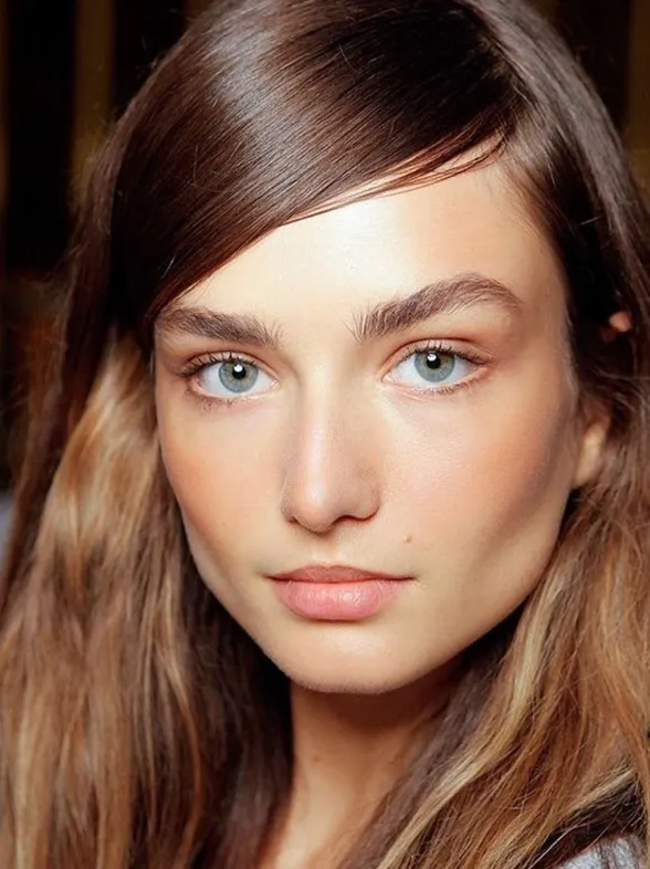 Dorado, bronce o cobre: ¿cuál es el tono que mejor le sienta a tu cabello castaño?