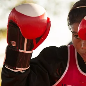 Mary Kom lucha por la defensa femenina en la India